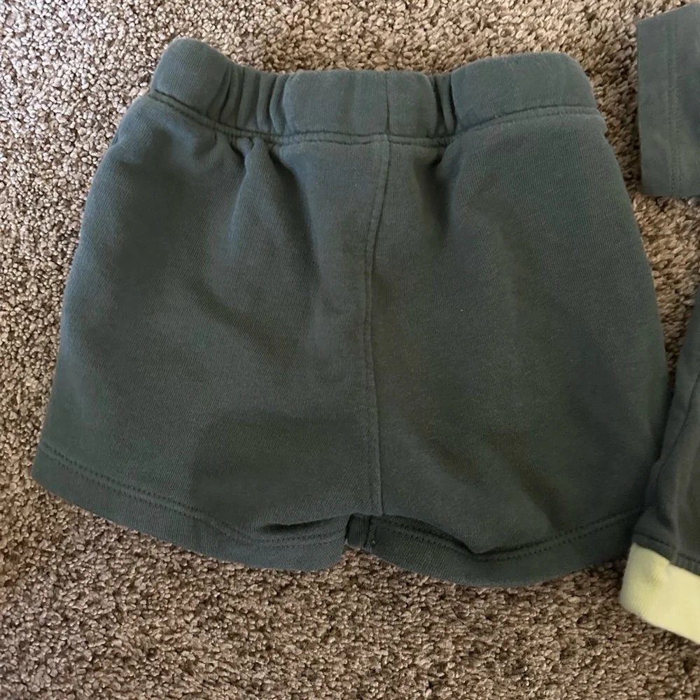 Short sleeve top and shorts set for baby